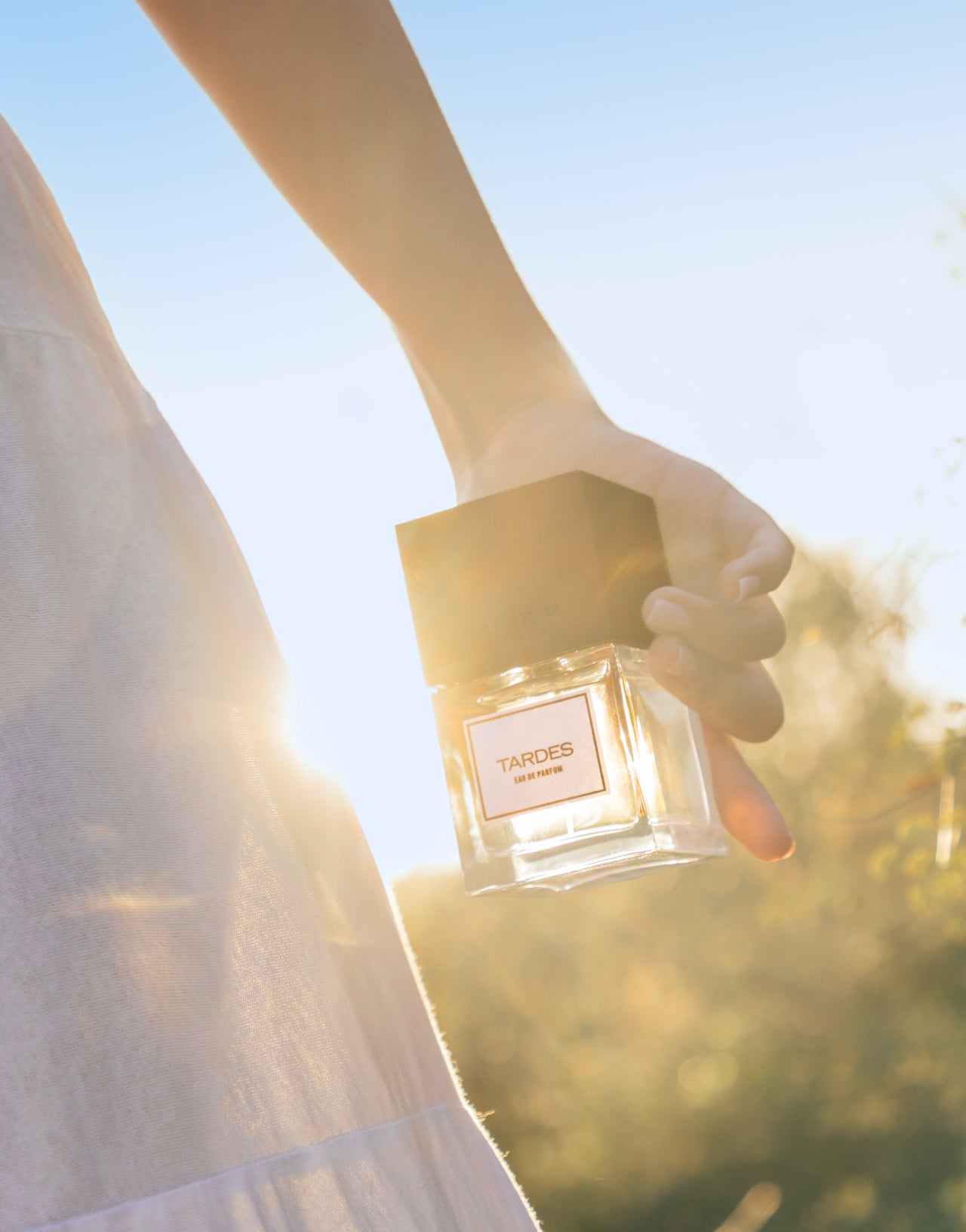 Tardes - Unisex Floral Perfume | Carner Barcelona